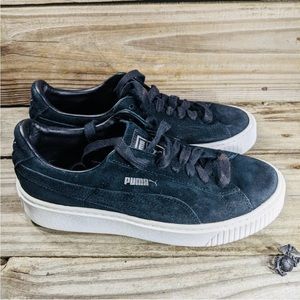 Puma Womens sneakers Size 7.5 Platform black suede skater comfort classic (62